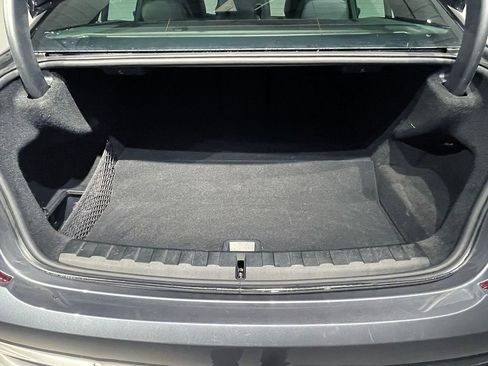 Used 2022 BMW 330e xDrive w/ M Sport Package image 5