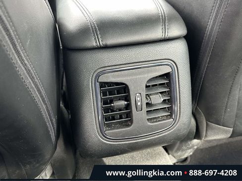 Used 2015 Chrysler 200 S w/ Comfort Group image 11