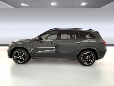 Used 2026 Mercedes-Benz GLS 450 4MATIC image 2