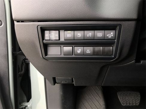 Used 2024 Toyota Tundra Limited image 40