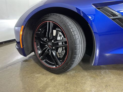 Used 2017 Chevrolet Corvette Stingray Coupe w/ Carbon Flash Badge Package image 4