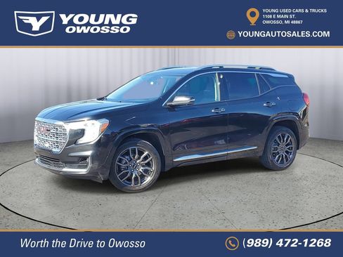 Used 2023 GMC Terrain Denali w/ Black Diamond Edition AWD/4WD image 1