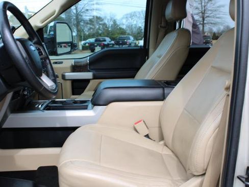 Used 2017 Ford F250 Lariat w/ Lariat Ultimate Package image 16