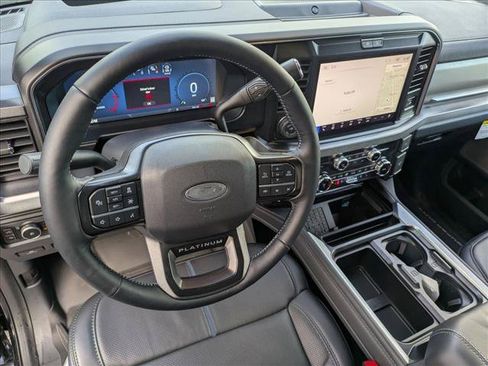 New 2026 Ford F250 Platinum AWD/4WD image 3