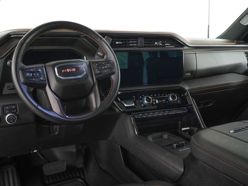 Used 2025 GMC Sierra 2500 AT4 w/ AT4 Premium Plus Package AWD/4WD image 16