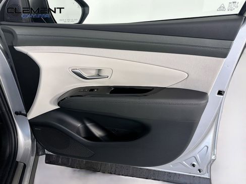 New 2026 Hyundai Tucson Limited image 32