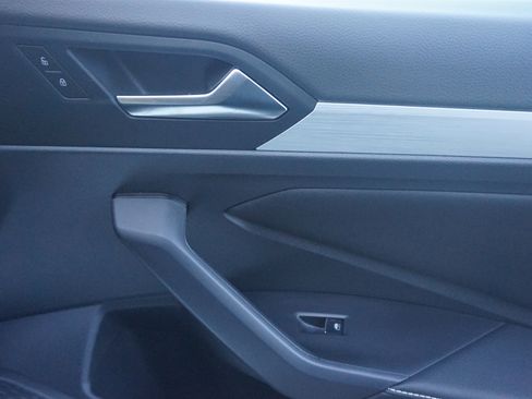 Used 2025 Volkswagen Jetta S image 24