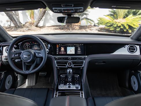 New 2026 Bentley Flying Spur Plug-In Hybrid image 4