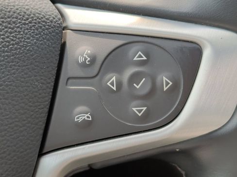 Used 2023 GMC Acadia SLT AWD/4WD image 13