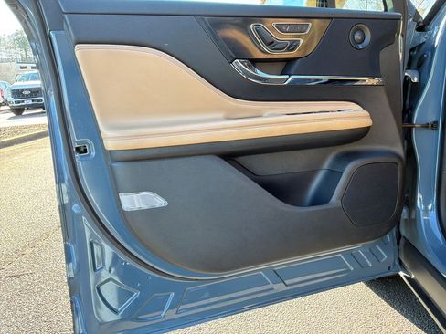 Certified 2023 Lincoln Corsair Reserve w/ Equipment Group 202A image 13