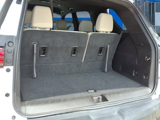 Used 2023 Chevrolet Traverse LS FWD image 21