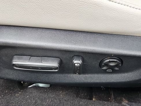 Used 2019 Honda Accord EX-L image 18