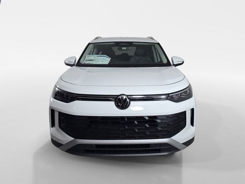 New 2026 Volkswagen Tiguan SE AWD/4WD image 9