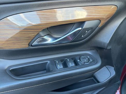 Used 2018 GMC Terrain SLE image 26