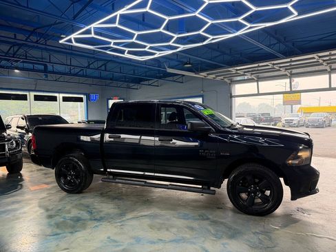 Used 2020 RAM 1500 Express w/ Wheel & Sound Group AWD/4WD image 9