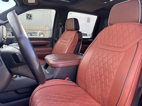 Used 2024 GMC Sierra 2500 Denali Ultimate image 6