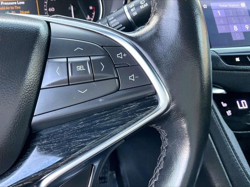 Used 2023 Cadillac XT5 Premium Luxury image 15