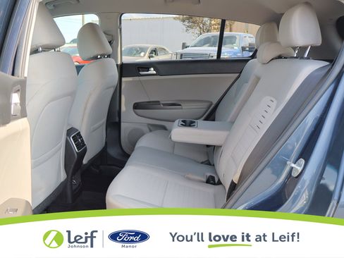 Used 2021 Kia Sportage LX w/ LX Fwd Popular Package image 27