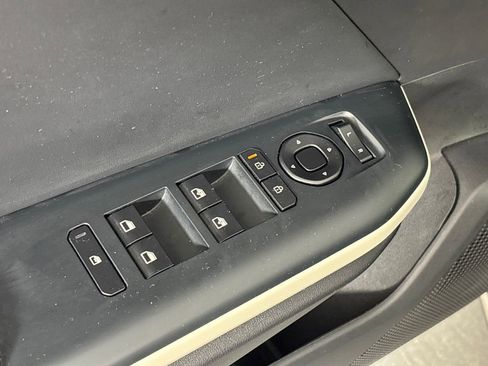 Used 2025 Kia K4 GT-Line image 11