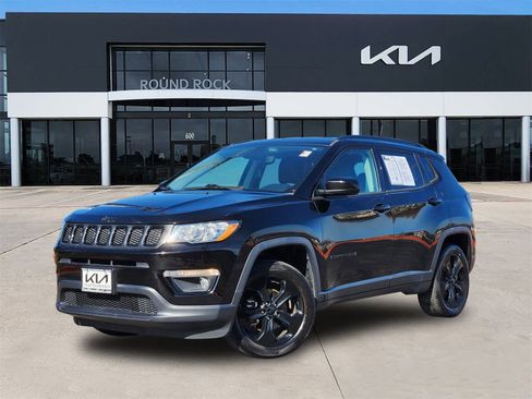 Used 2019 Jeep Compass Altitude image 1