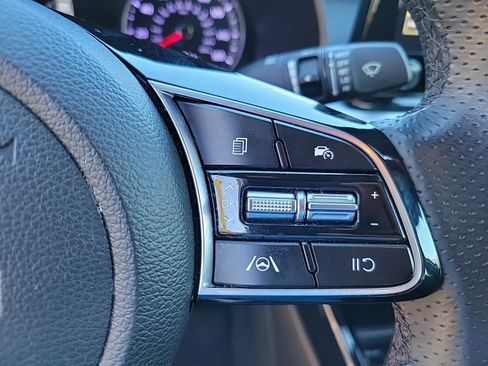 Used 2022 Kia Forte GT-Line image 17