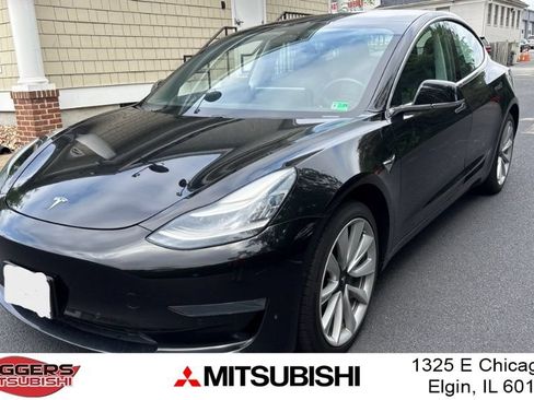 Used 2019 Tesla Model 3 Standard Range RWD image 1