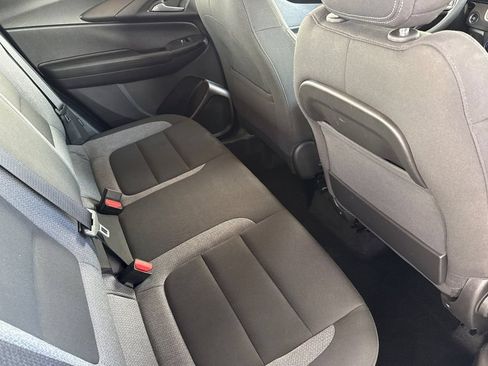Used 2025 Chevrolet TrailBlazer LS FWD image 22