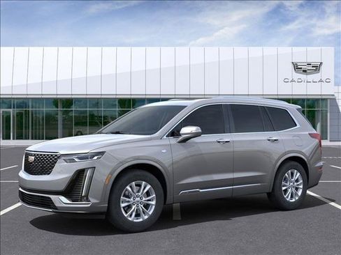 New 2025 Cadillac XT6 Luxury image 2