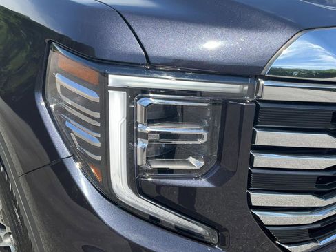 Certified 2024 GMC Sierra 1500 SLT AWD/4WD image 30