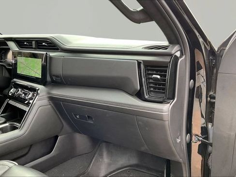 Used 2022 GMC Sierra 1500 AT4X AWD/4WD image 18