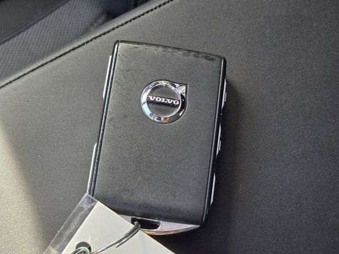 Certified 2023 Volvo C40 Recharge Core image 20