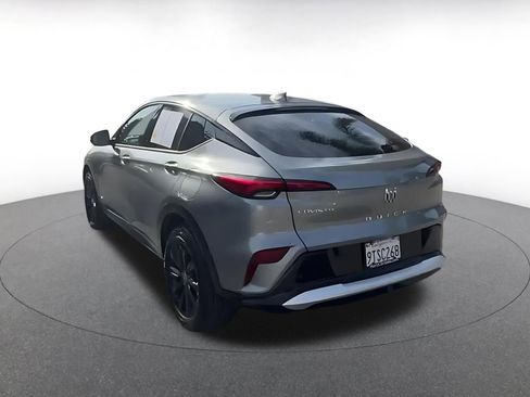 Used 2025 Buick Envista Sport Touring image 11