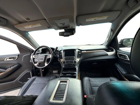 Used 2016 GMC Yukon Denali RWD image 21