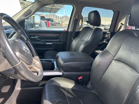 Used 2016 RAM 3500 Laramie w/ Convenience Group image 10