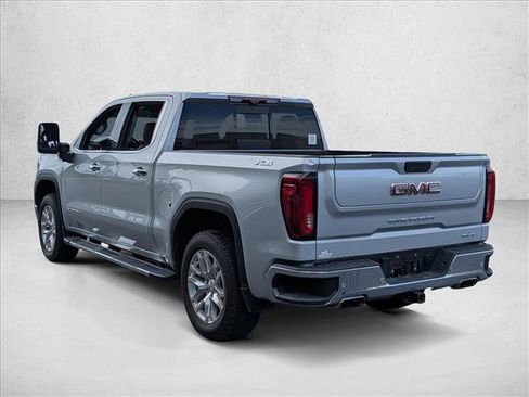 Used 2021 GMC Sierra 1500 SLT AWD/4WD image 8