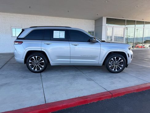 Used 2023 Jeep Grand Cherokee Overland w/ Adv Protech Group III image 2