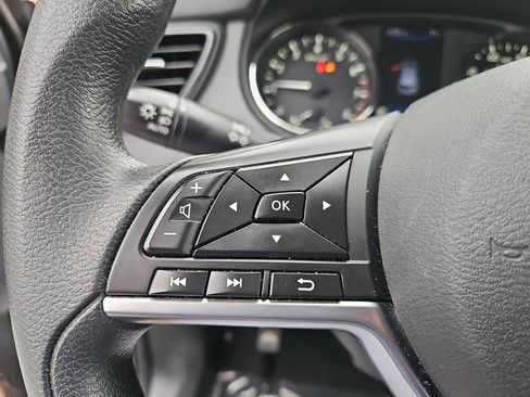 Used 2021 Nissan Rogue Sport S image 20