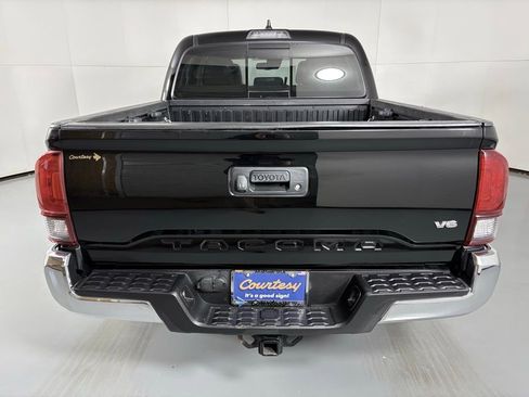 Used 2023 Toyota Tacoma SR5 image 7