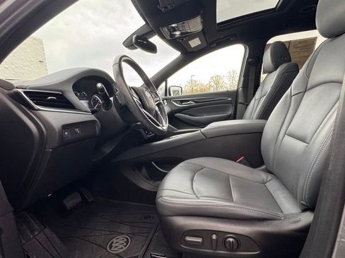 Used 2023 Buick Enclave Essence w/ Experience Buick Package image 24