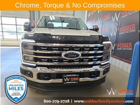Used 2025 Ford F350 Lariat w/ Chrome Package AWD/4WD image 2