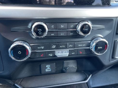 Used 2022 Ford F150 XLT w/ Equipment Group 302A High image 12