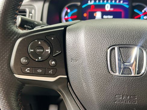 Used 2022 Honda Pilot TrailSport image 17