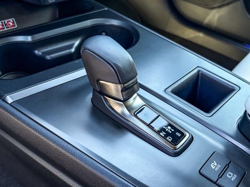 Used 2025 Lexus UX 300h FWD w/ Accessory Package (Z2) image 18
