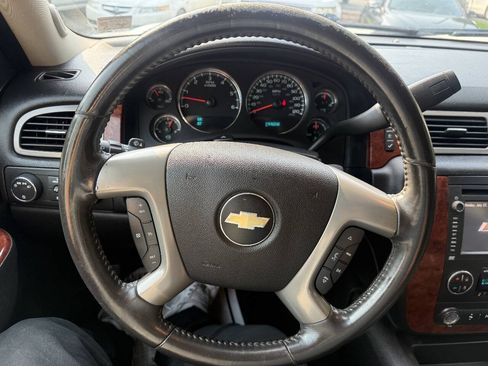 Used 2012 Chevrolet Suburban LT AWD/4WD image 12