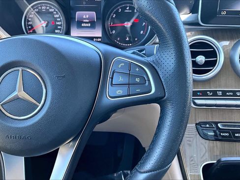 Used 2018 Mercedes-Benz GLC 300 image 24