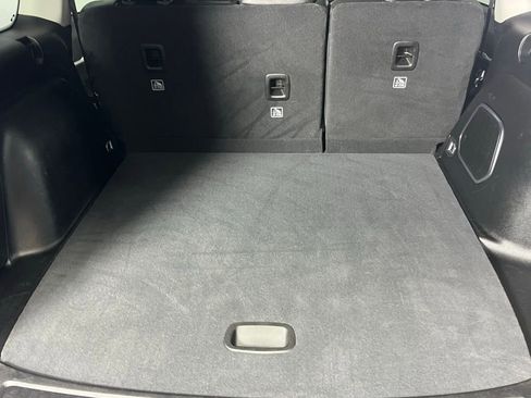 Used 2023 Jeep Grand Cherokee 4WD 4xe image 33