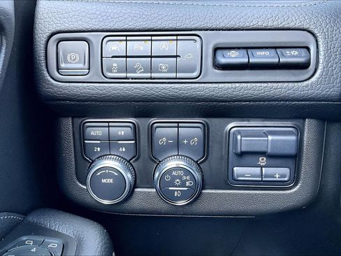 Used 2022 GMC Yukon Denali w/ Max Trailering Package AWD/4WD image 34