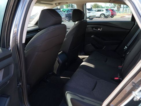 Used 2023 Honda Accord EX image 19