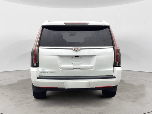 Used 2020 Cadillac Escalade Luxury AWD/4WD image 4