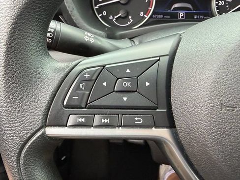 Used 2024 Nissan Sentra SV FWD image 24
